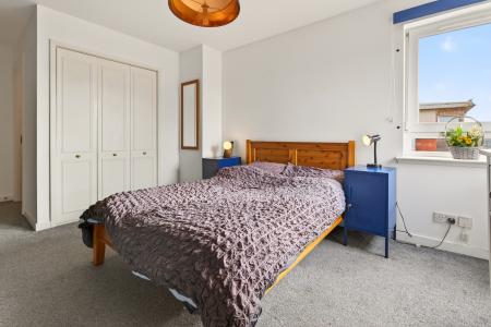 2 bedroom Flat for sale in 5 14 Albion Gardens, Leith, Edinburgh, EH7 5QL