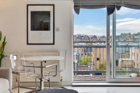 2 bedroom Flat for sale in 5 14 Albion Gardens, Leith, Edinburgh, EH7 5QL