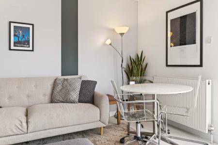 2 bedroom Flat for sale in 5 14 Albion Gardens, Leith, Edinburgh, EH7 5QL