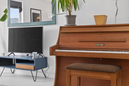 2 bedroom Flat for sale in 5 14 Albion Gardens, Leith, Edinburgh, EH7 5QL