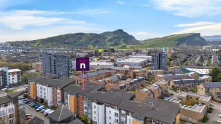 2 bedroom Flat for sale in 5 14 Albion Gardens, Leith, Edinburgh, EH7 5QL