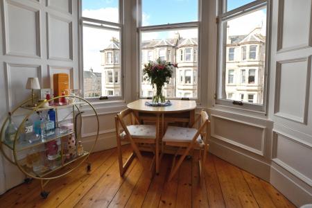 2 bedroom Flat to let in Comely Bank Grove, Edinburgh, EH4