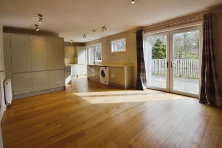 2 bedroom Flat to let in Howden Hall Way, Liberton, Edinburgh, EH16