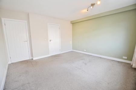 2 bedroom Flat to let in Howden Hall Way, Liberton, Edinburgh, EH16