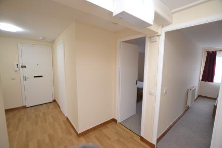 2 bedroom Flat to let in Burns Street, Edinburgh, EH6
