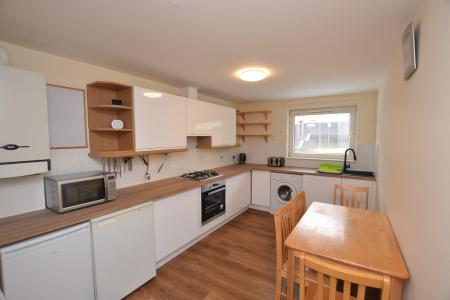 2 bedroom Flat to let in Burns Street, Edinburgh, EH6