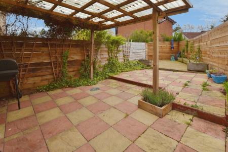 2 bedroom Semi-detached house to let in Upper Craigour, Edinburgh, EH17