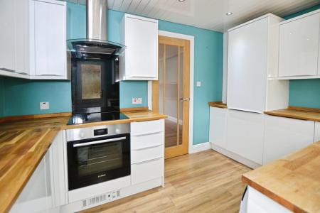 2 bedroom Semi-detached house to let in Upper Craigour, Edinburgh, EH17