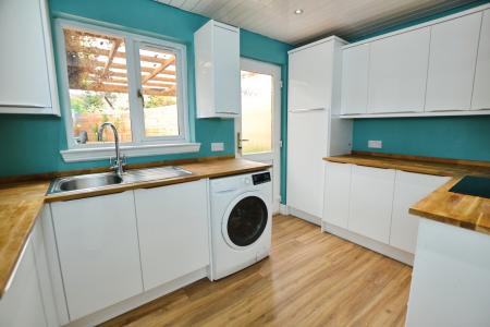 2 bedroom Semi-detached house to let in Upper Craigour, Edinburgh, EH17