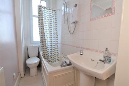 1 bedroom Flat to let in Canonmills, Edinburgh, EH3