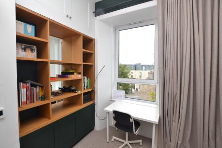 2 bedroom Flat to let in Montgomery Street, Leith, Edinburgh, EH7