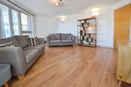 3 bedroom Flat to let in Ocean Drive, Edinburgh, EH6