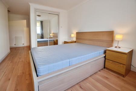 3 bedroom Flat to let in Ocean Drive, Edinburgh, EH6