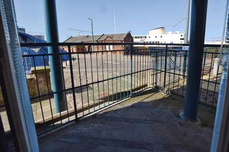 3 bedroom Flat to let in Ocean Drive, Edinburgh, EH6