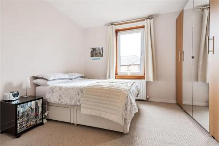 1 bedroom Flat to let in Stenhouse Gardens North, Stenhouse, Edinburgh, EH11