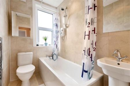 1 bedroom Flat to let in Stenhouse Gardens North, Stenhouse, Edinburgh, EH11