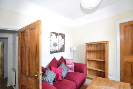 1 bedroom Flat to let in Newhaven Road, Edinburgh, EH6