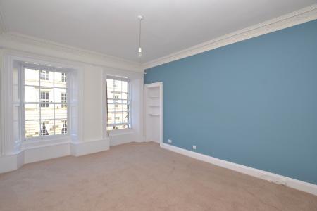 1 bedroom Flat to let in Cumberland Street, Edinburgh, EH3