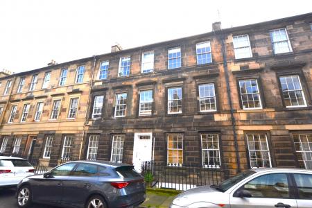 1 bedroom Flat to let in Cumberland Street, Edinburgh, EH3