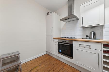 2 bedroom Flat for sale in 3f3 61 Restalrig Road, Edinburgh EH6 8BE