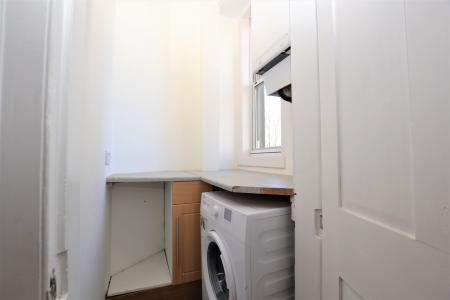 1 bedroom Flat to let in East Claremont Street, Edinburgh, EH7