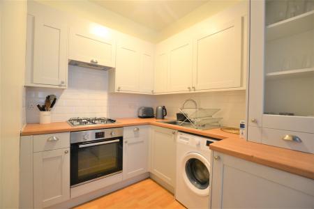 1 bedroom Flat to let in Millar Place, Morningside, Edinburgh, EH10
