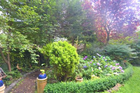 1 bedroom Flat to let in Millar Place, Morningside, Edinburgh, EH10