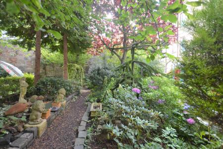 1 bedroom Flat to let in Millar Place, Morningside, Edinburgh, EH10
