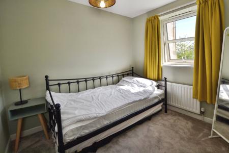 2 bedroom Flat to let in West Ferryfield, Edinburgh, EH5