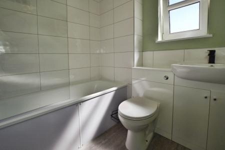 2 bedroom Flat to let in West Ferryfield, Edinburgh, EH5