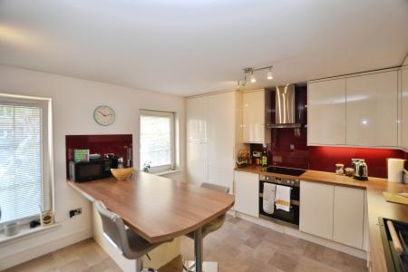 2 bedroom Flat to let in Timber Bush, Leith, Edinburgh, EH6