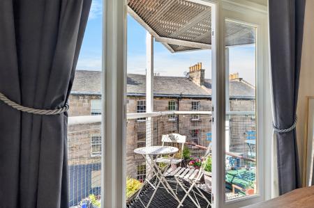 1 bedroom Flat for sale in 15/3 St Bernard's Row, Edinburgh, EH41HW