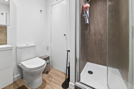 1 bedroom Flat for sale in 15/3 St Bernard's Row, Edinburgh, EH41HW