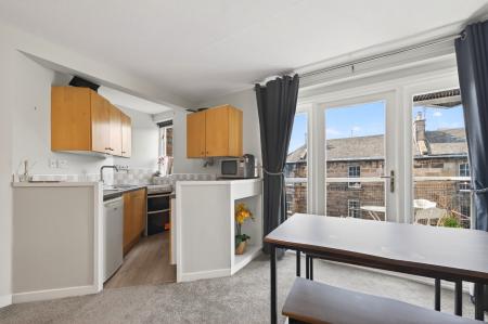 1 bedroom Flat for sale in 15/3 St Bernard's Row, Edinburgh, EH41HW
