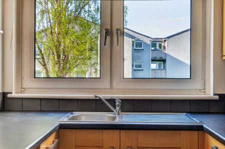 2 bedroom Flat for sale in 48/3, North Gyle Grove, Corstorphine, Edinburgh, EH12 8LF