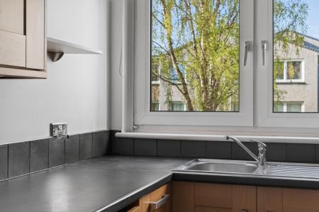 2 bedroom Flat for sale in 48/3, North Gyle Grove, Corstorphine, Edinburgh, EH12 8LF