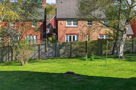 2 bedroom Flat for sale in 48/3, North Gyle Grove, Corstorphine, Edinburgh, EH12 8LF