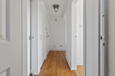 2 bedroom Flat for sale in 48/3, North Gyle Grove, Corstorphine, Edinburgh, EH12 8LF
