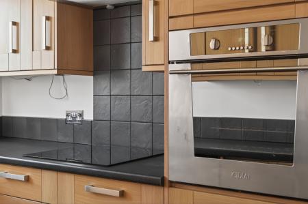 2 bedroom Flat for sale in 48/3, North Gyle Grove, Corstorphine, Edinburgh, EH12 8LF