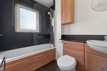 2 bedroom Flat for sale in 48/3, North Gyle Grove, Corstorphine, Edinburgh, EH12 8LF