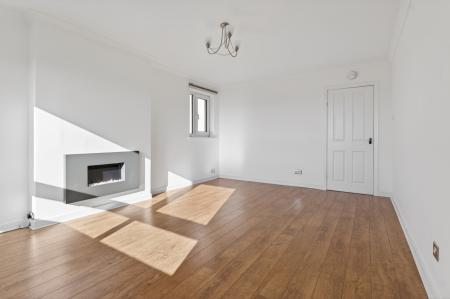 2 bedroom Flat for sale in 48/3, North Gyle Grove, Corstorphine, Edinburgh, EH12 8LF