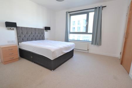 3 bedroom Flat to let in Western Harbour Midway, Edinburgh, EH6