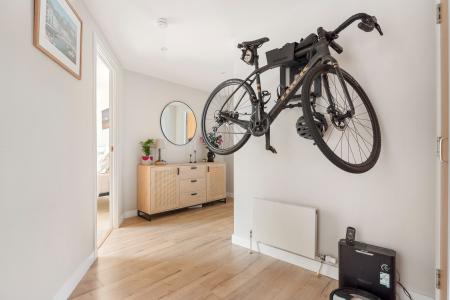 2 bedroom Flat for sale in 82/4 Shore, Edinburgh, EH6 6RG