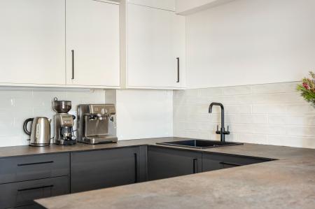 2 bedroom Flat for sale in 82/4 Shore, Edinburgh, EH6 6RG