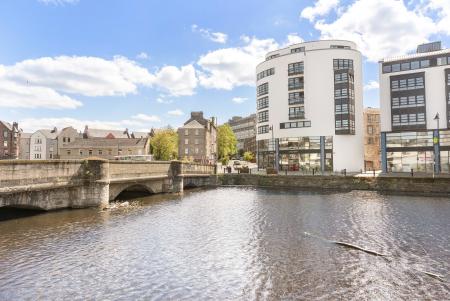 2 bedroom Flat for sale in 82/4 Shore, Edinburgh, EH6 6RG