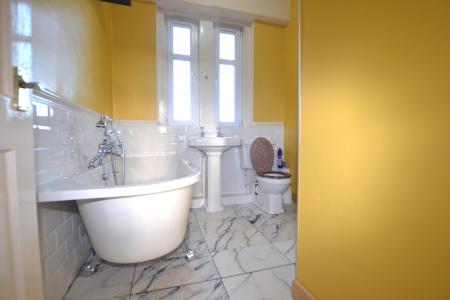 2 bedroom Flat to let in Lothian Street, Bonnyrigg, EH19