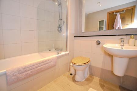 2 bedroom Flat to let in Heron Place, Edinburgh, EH5