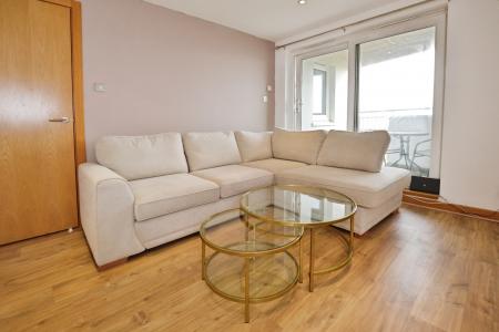 2 bedroom Flat to let in Heron Place, Edinburgh, EH5