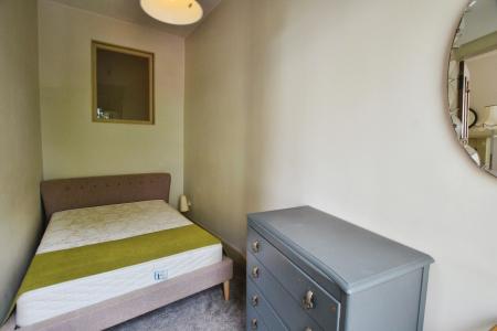 2 bedroom Flat to let in Comely Bank Road, Edinburgh, EH4