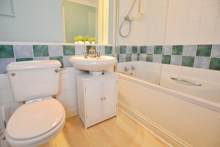 2 bedroom Flat to let in Trinity Way, Edinburgh, EH5